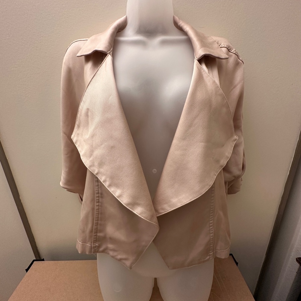 Lulu's soft mauve Open-Front jacket